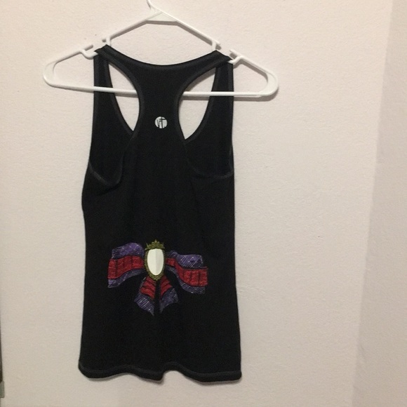 Vawa Threads med athletic tank! Cherry bow - Picture 4 of 4